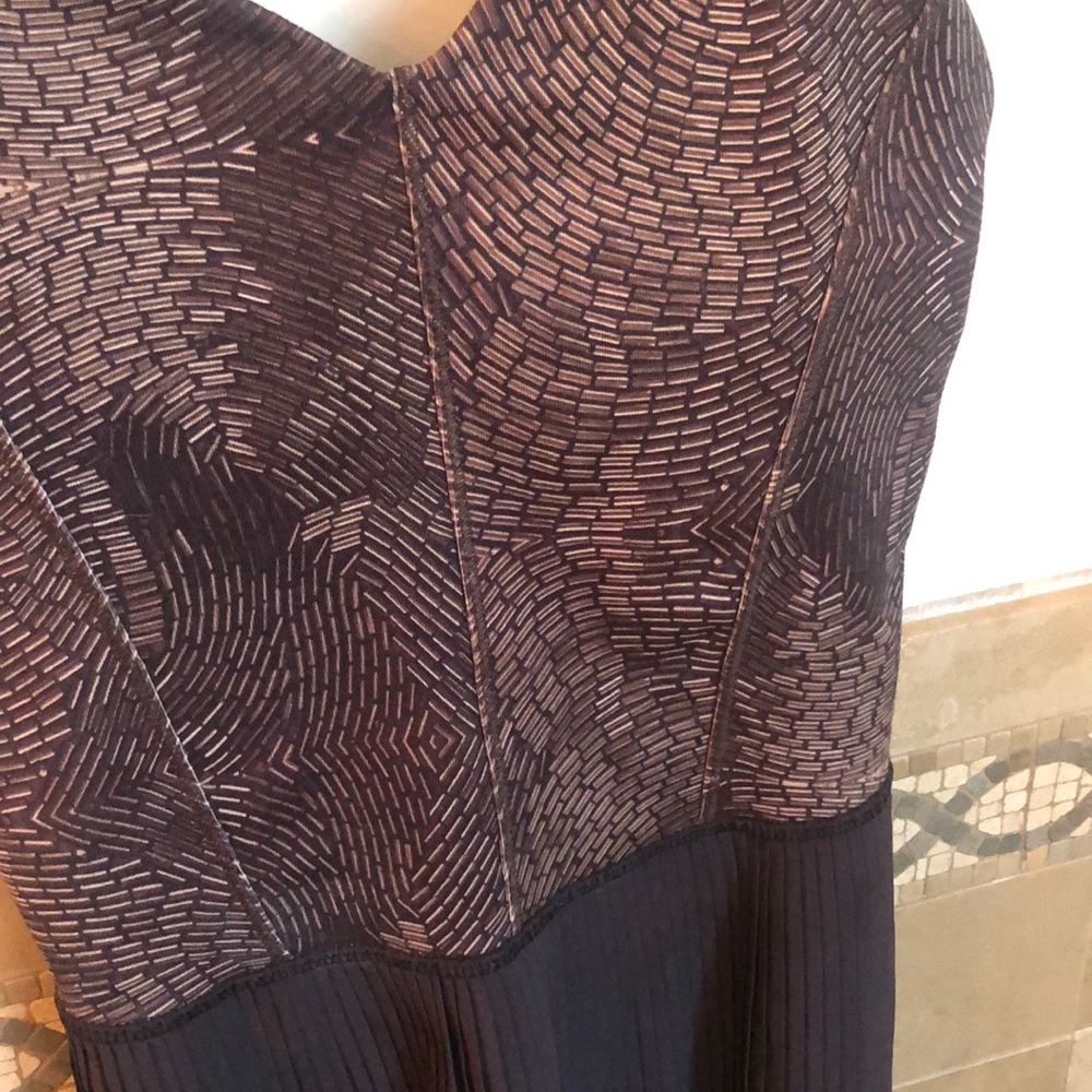 Lululemon Top - Picture 2 of 4